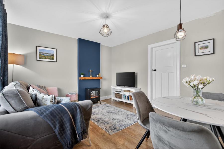 15 Sunray Crescent
