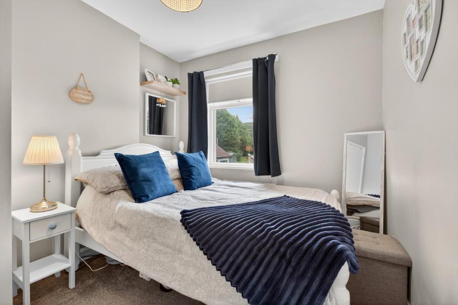 15 Sunray Crescent