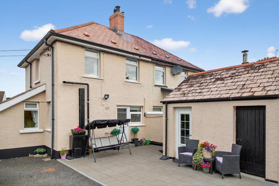 15 Sunray Crescent