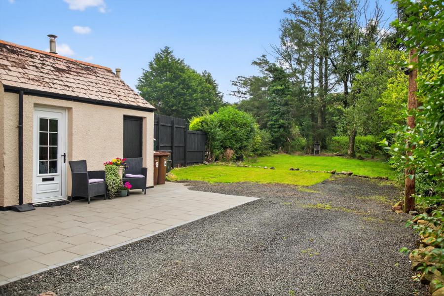 15 Sunray Crescent