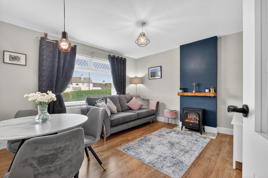 15 Sunray Crescent