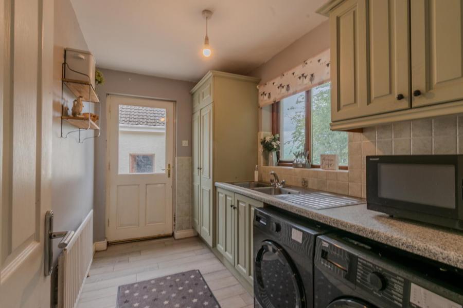 14 Maxwells Road