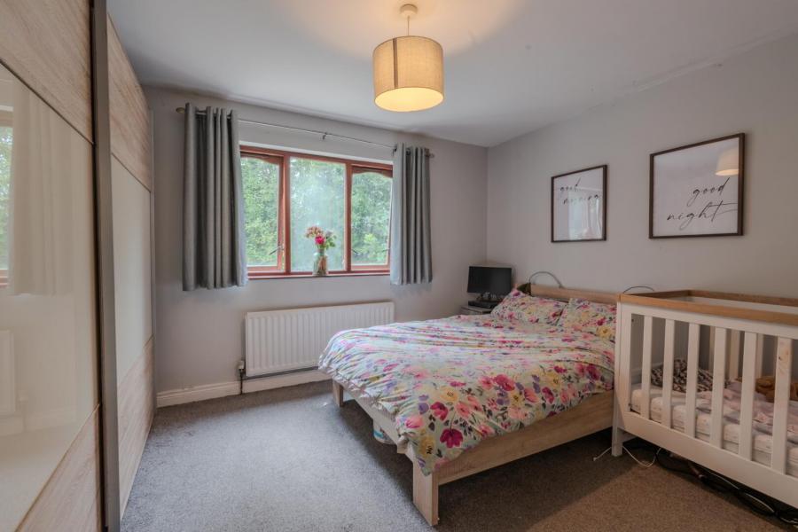 14 Maxwells Road