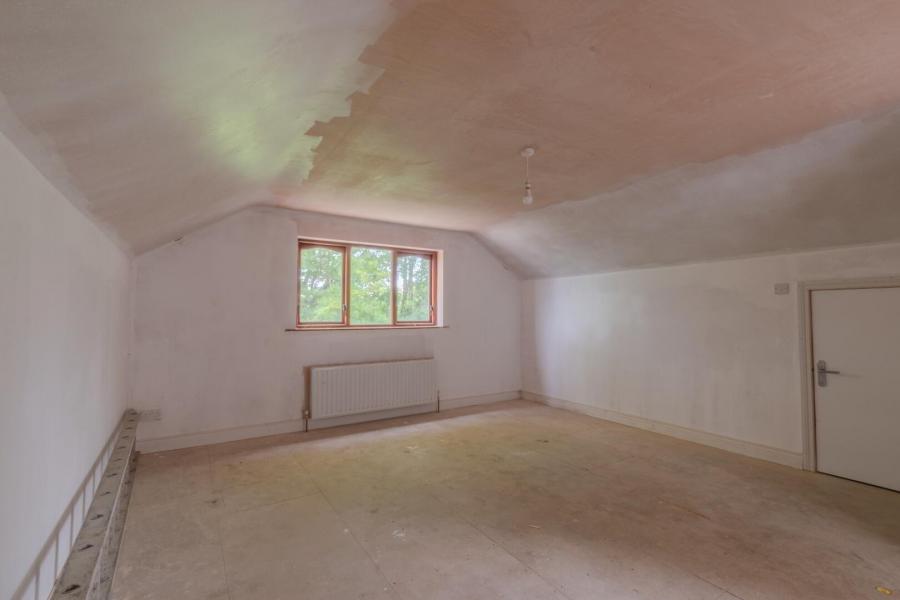 14 Maxwells Road