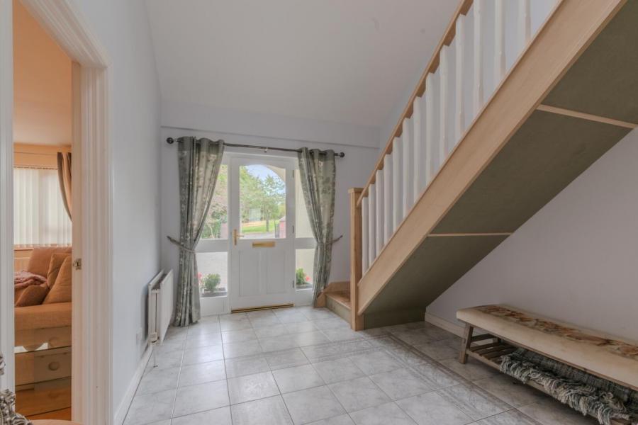 14 Maxwells Road