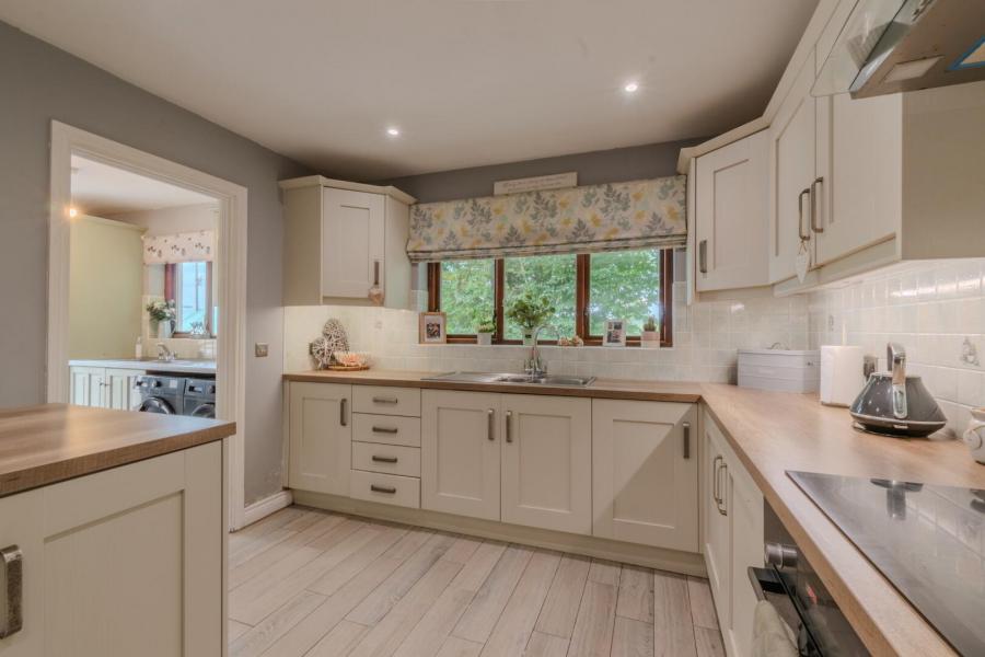 14 Maxwells Road 14 Maxwells Road