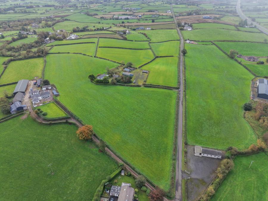 Derelict House Outbuildings Yard & C. 20 Acres, 22 Loughmagarry Road