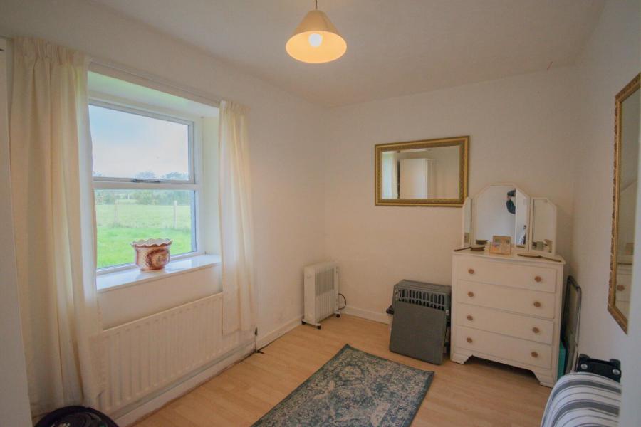 47 Crosskeys Road