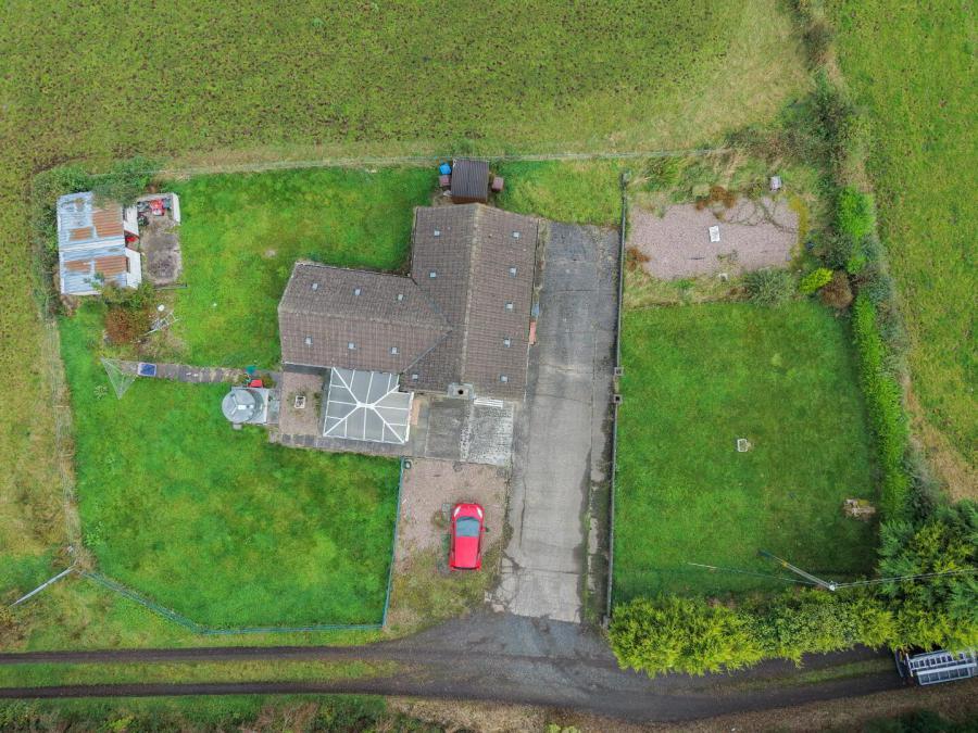 47 Crosskeys Road