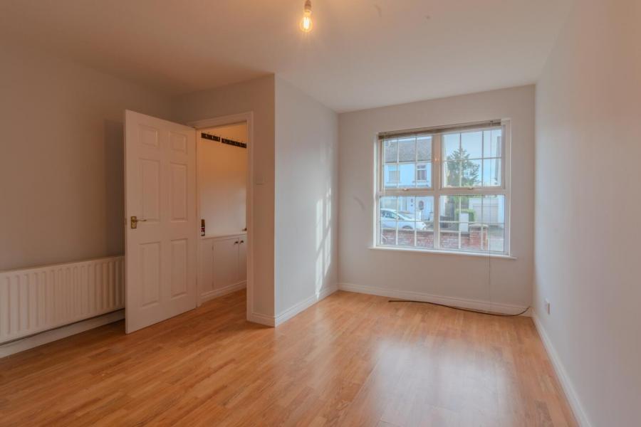 3 Summerfield Mews