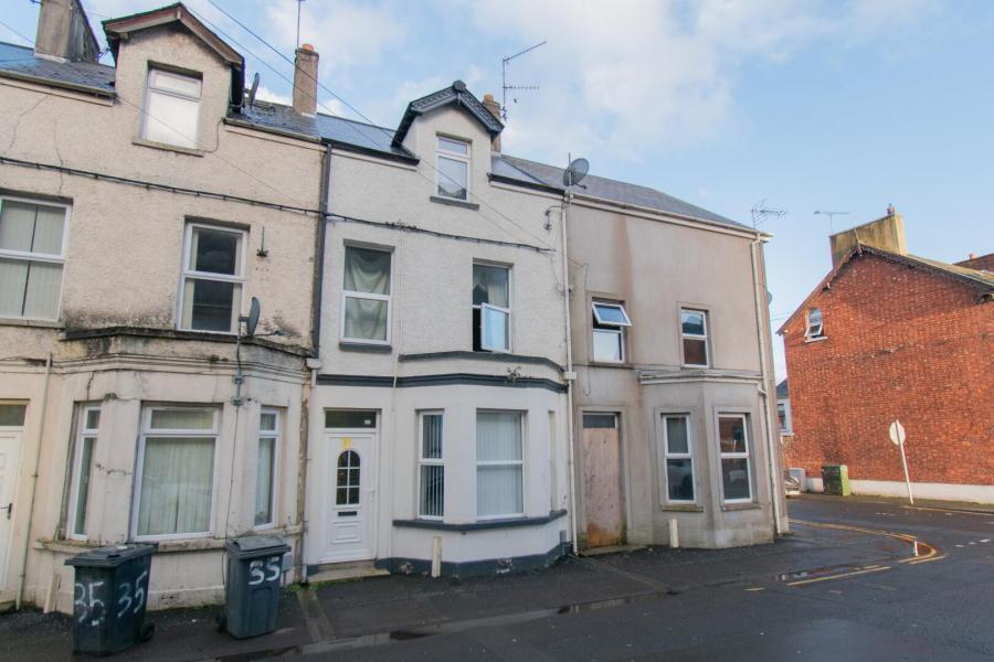 33A & 33B Clonavon Terrace