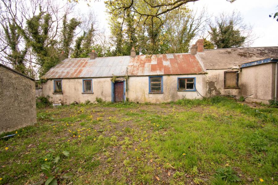50 & 52 Clonkeen Road
