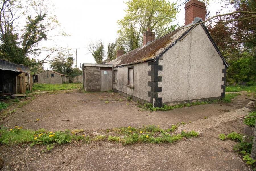 50 & 52 Clonkeen Road
