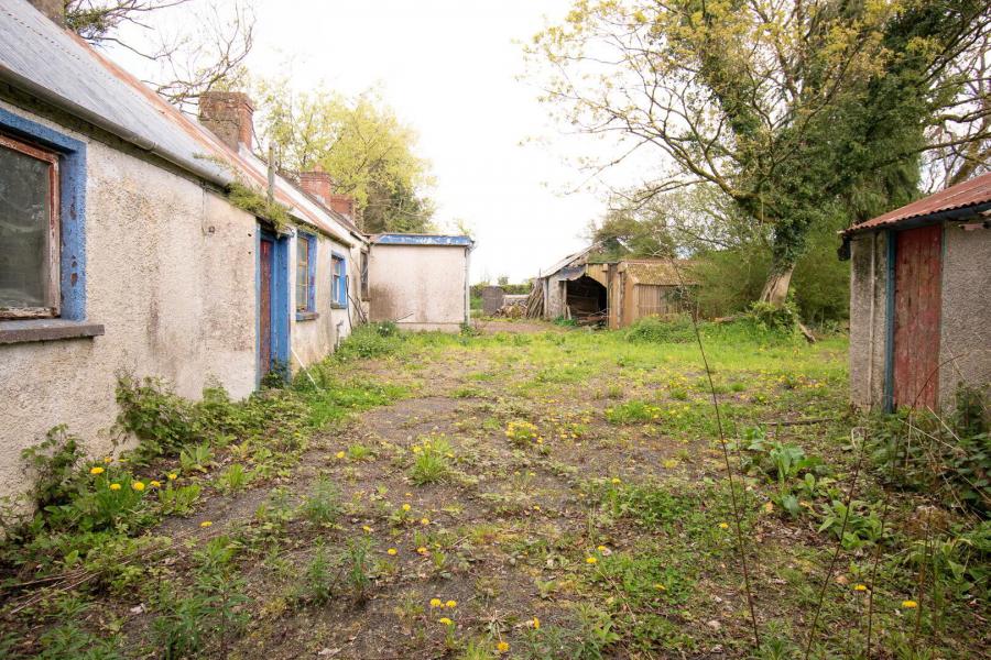 50 & 52 Clonkeen Road