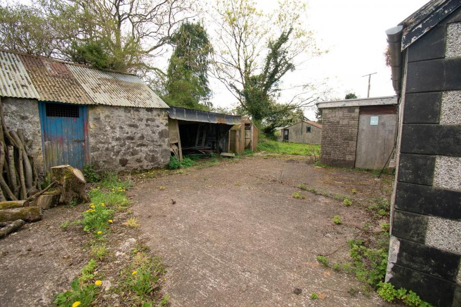 50 & 52 Clonkeen Road