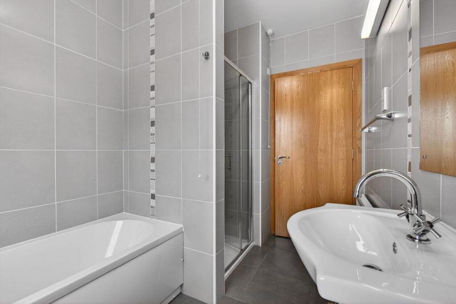 12A Lisnafillon Road