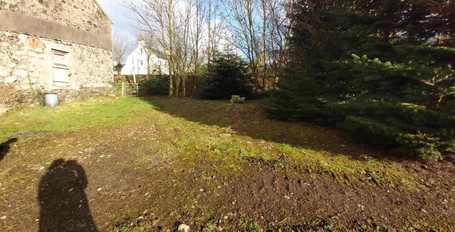 50m Se Of 36 Dromona Lane