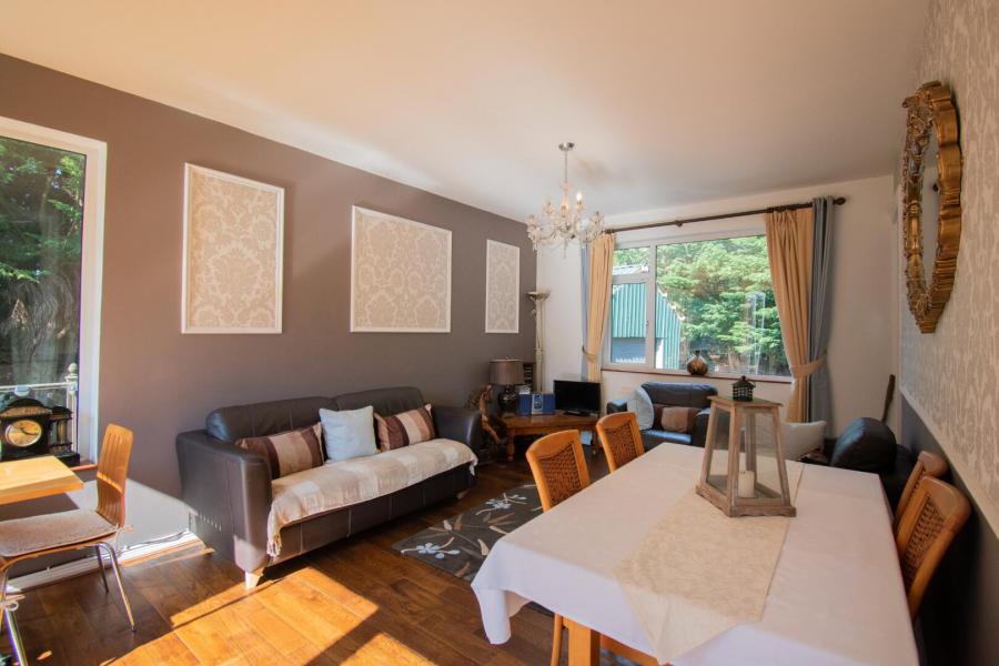 1 Glebe Road