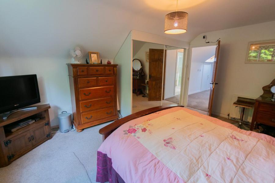 1 Glebe Road