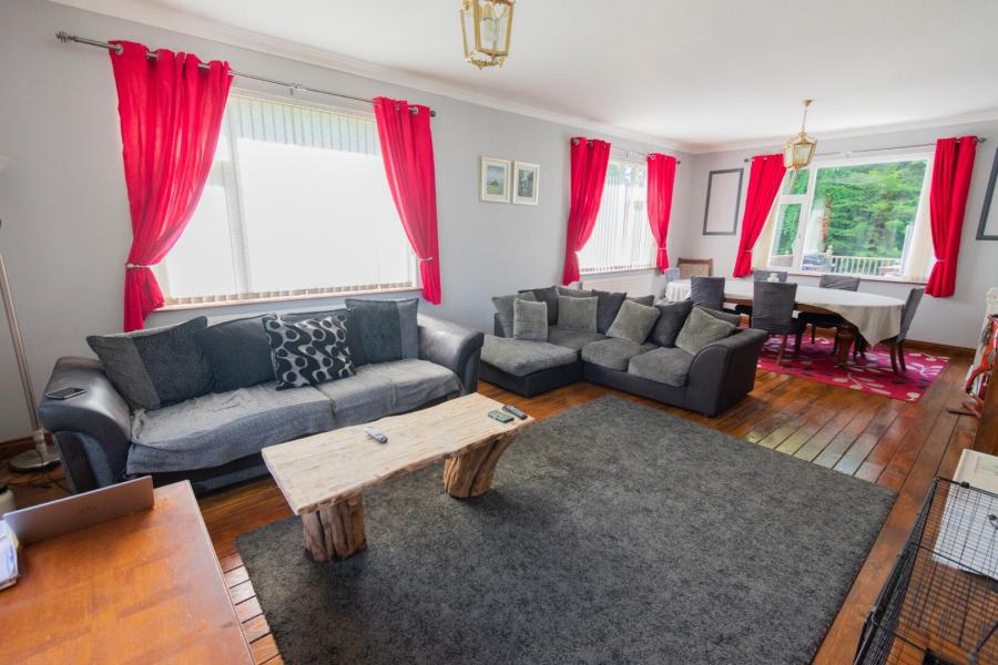 1 Glebe Road