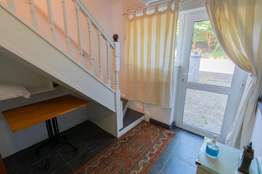 1 Glebe Road