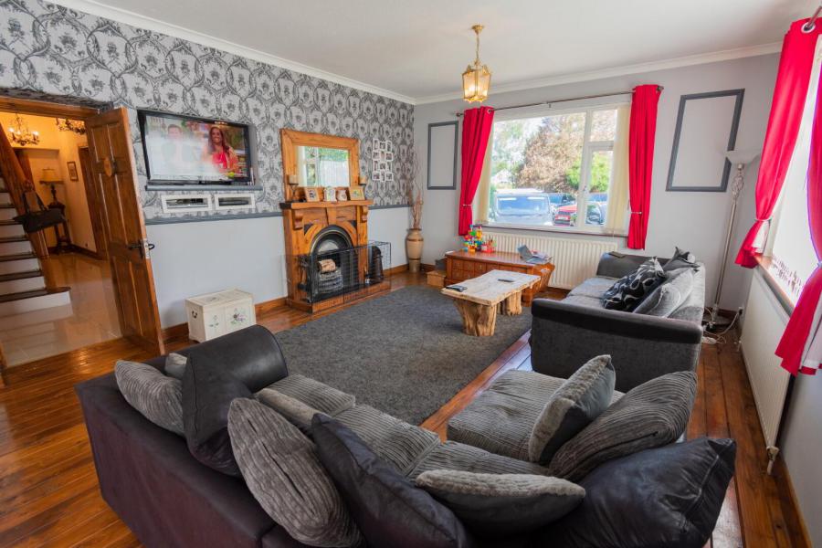 1 Glebe Road