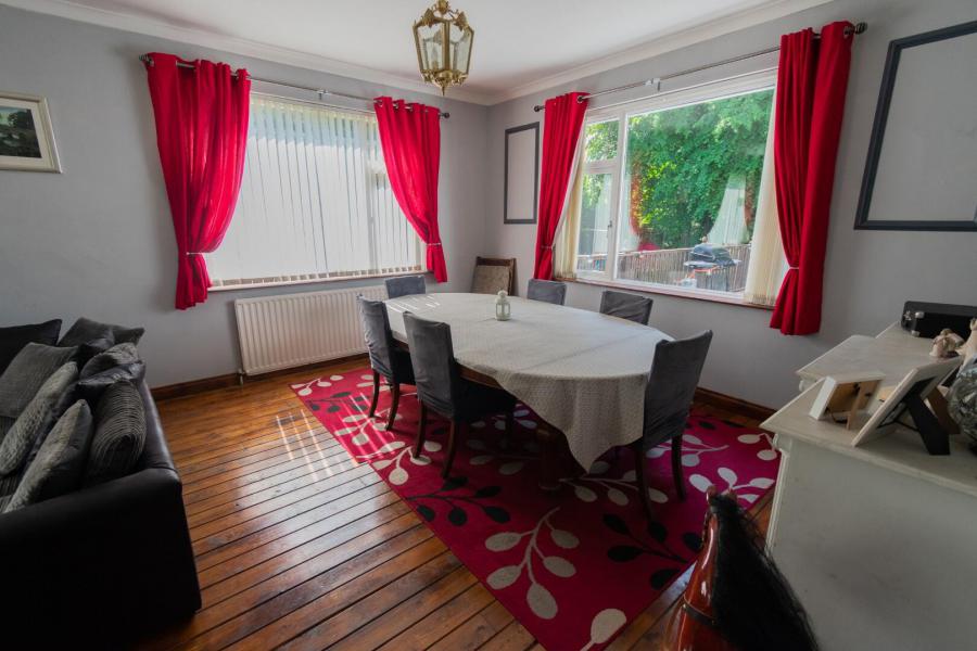 1 Glebe Road