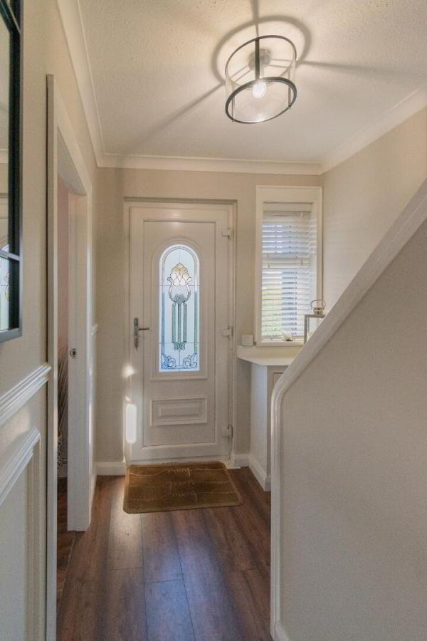 2 Chichester Park West