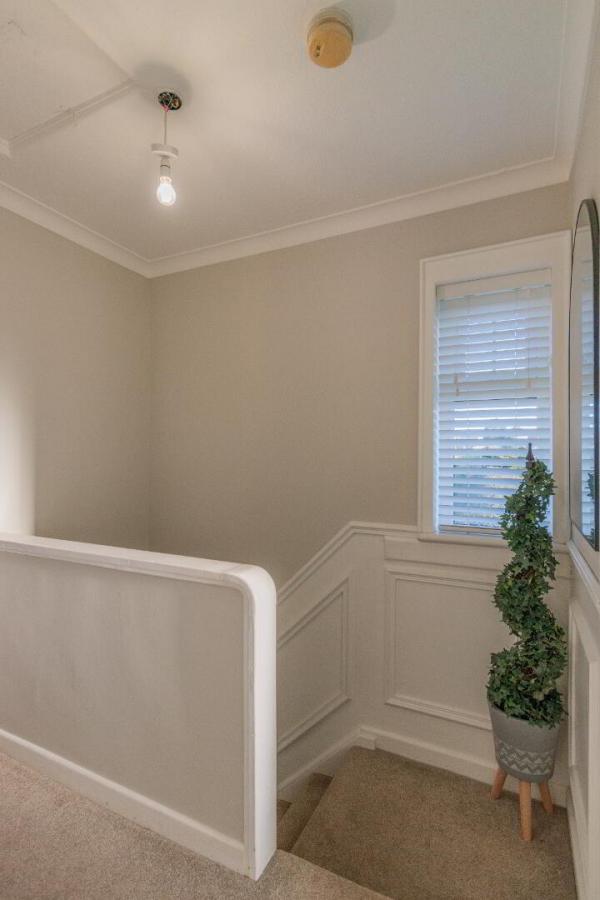 2 Chichester Park West