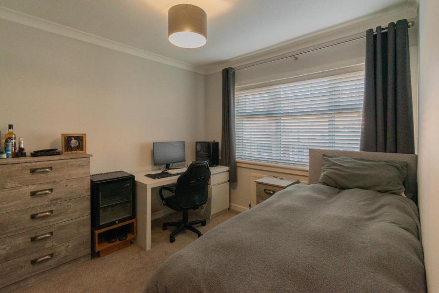 2 Chichester Park West