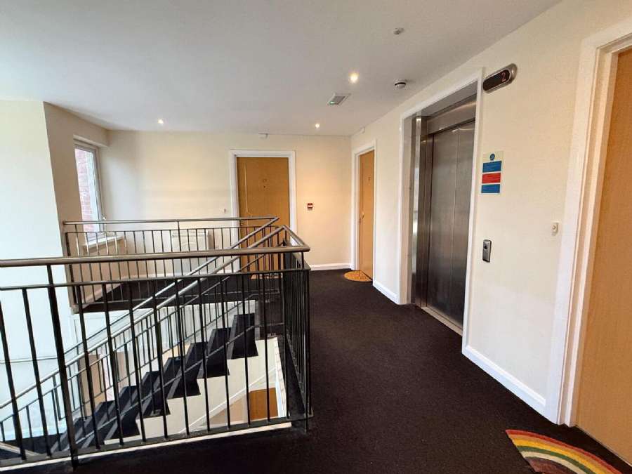 20 Shandon Manor