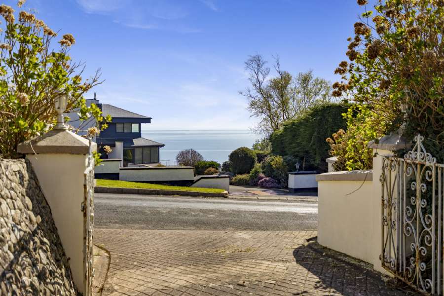 Brae Cottage, 54 Layde Road