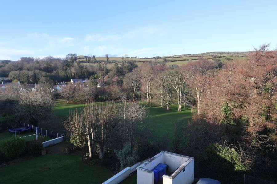 Apartment 10 Fairways, 16-18 Coast Road