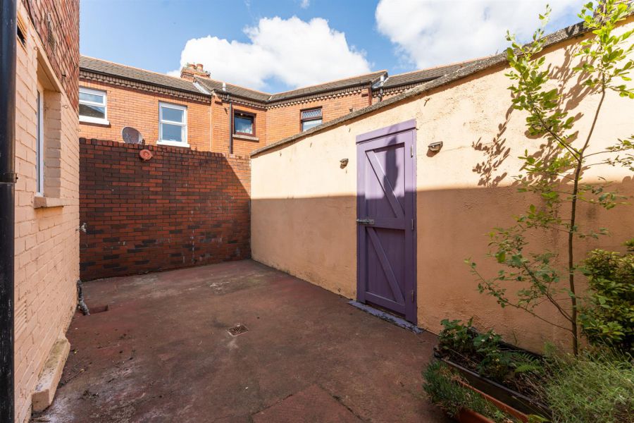 32 Hornby Street