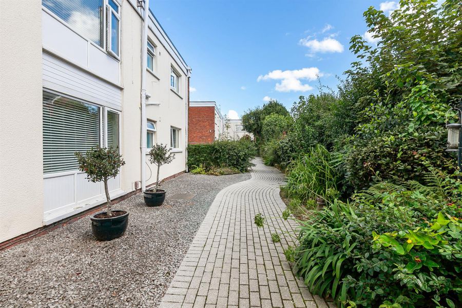 B5 Bryanscourt, Osborne Park B5 Bryanscourt, Osborne Park