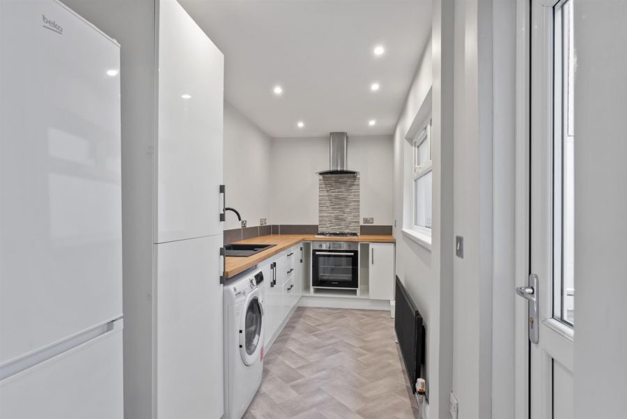 21 Beechwood Street