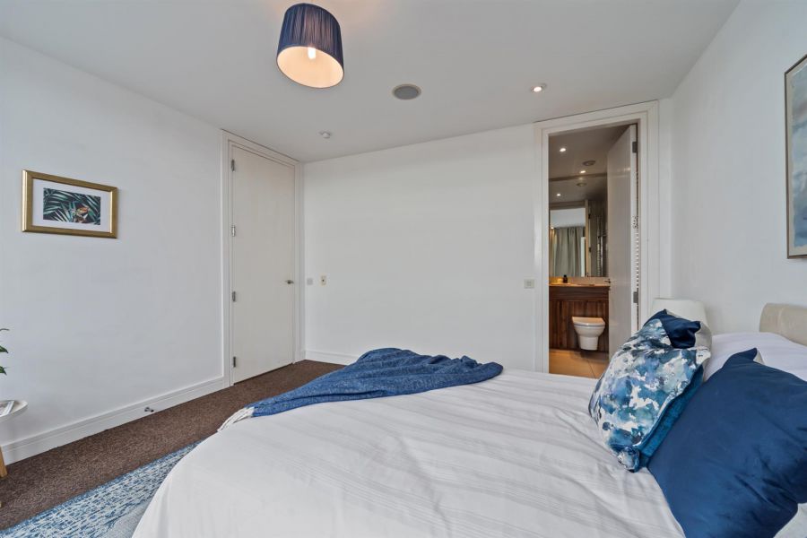 5-49 The Arc, 2E Queen's Road