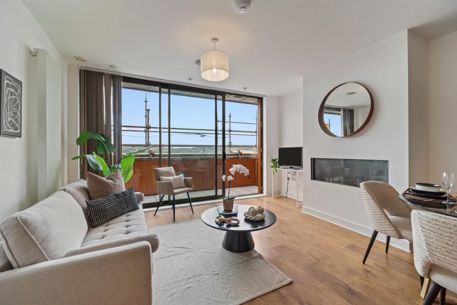 5-49 The Arc, 2E Queen's Road