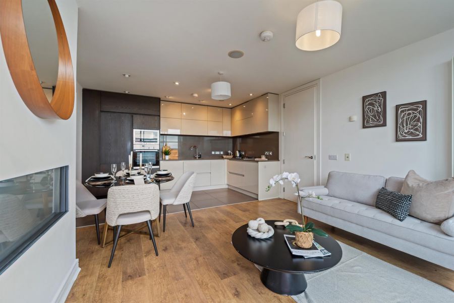 5-49 The Arc, 2E Queen's Road