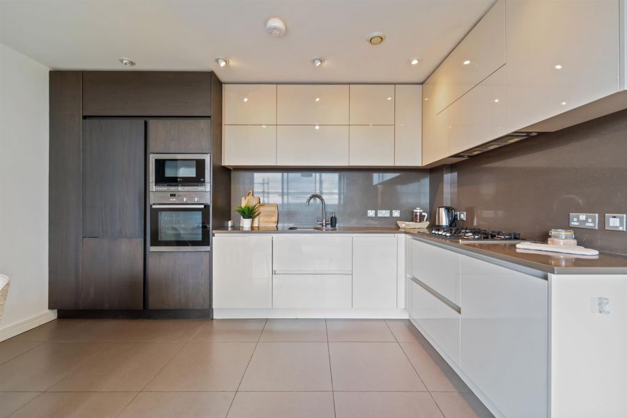 5-49 The Arc, 2E Queen's Road