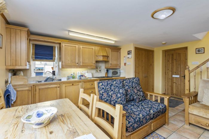 Barnwell Farm Cottages, 8 Ballybryan Road