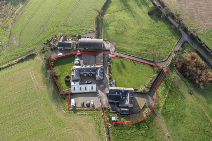 Barnwell Farm Cottages, 8 Ballybryan Road