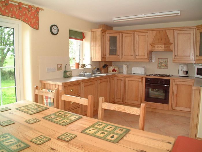 Barnwell Farm Cottages, 8 Ballybryan Road