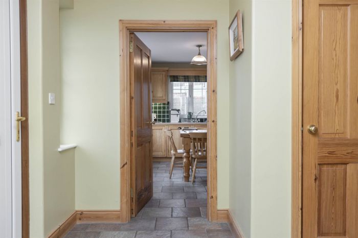 Barnwell Farm Cottages, 8 Ballybryan Road