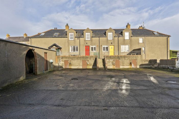 Barnwell Farm Cottages, 8 Ballybryan Road