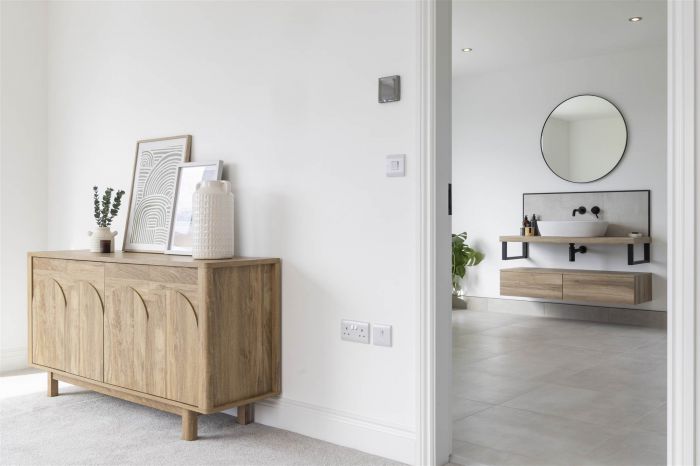 51A Middle Braniel Road