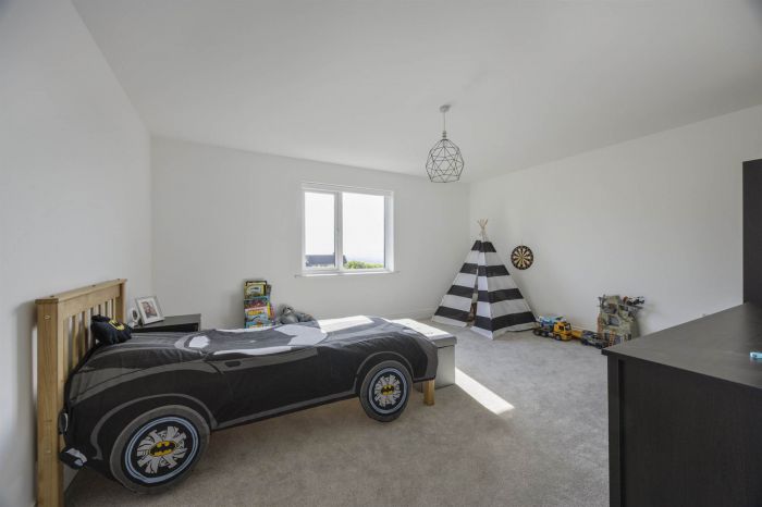 51A Middle Braniel Road