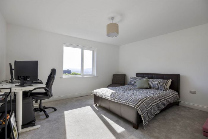 51A Middle Braniel Road