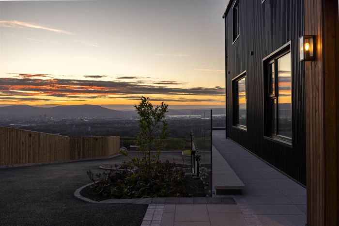 51A Middle Braniel Road