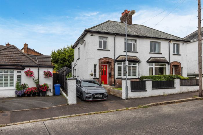 39 Thornhill Park, Stormont, Belfast, BT5 7AR